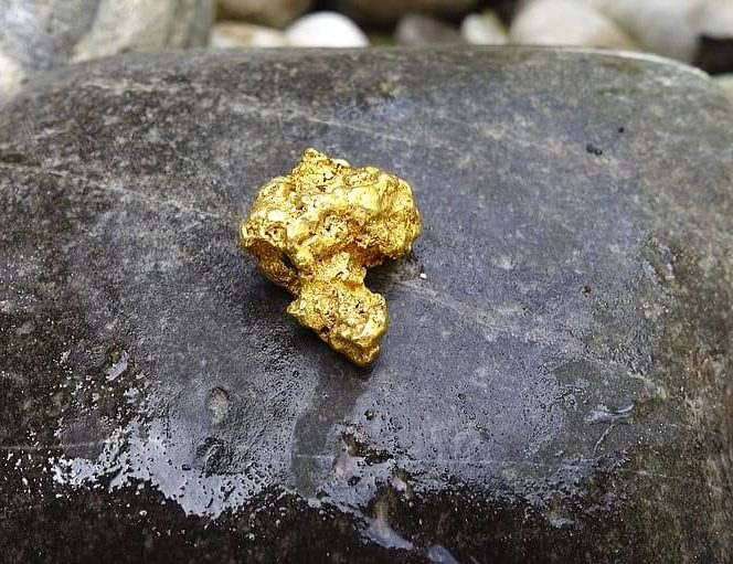 cómo diferenciar el oro de otro minerales